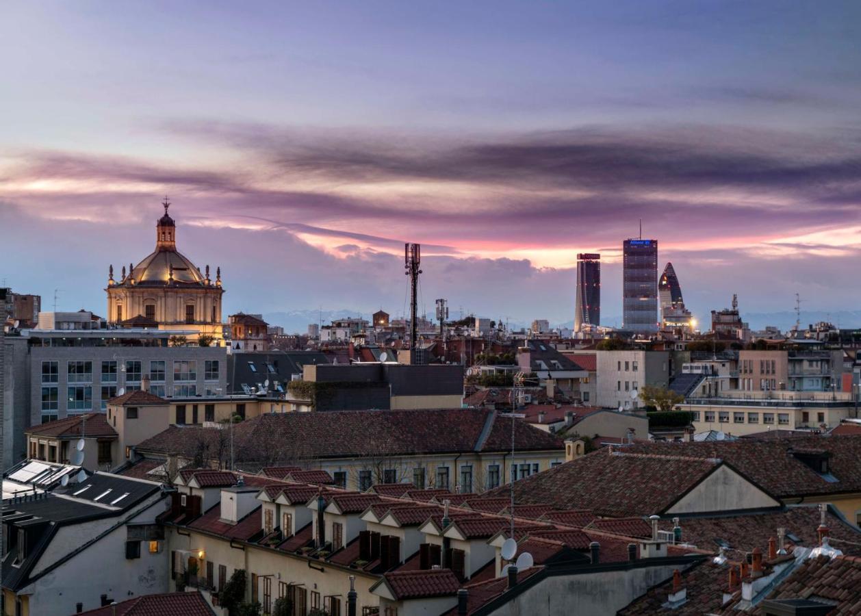 Radisson Collection Hotel, Santa Sofia Milan Exterior photo Madrid