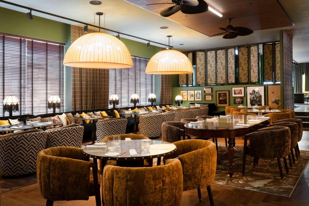 Radisson Collection Hotel, Santa Sofia Milan Exterior photo The interior of the restaurant