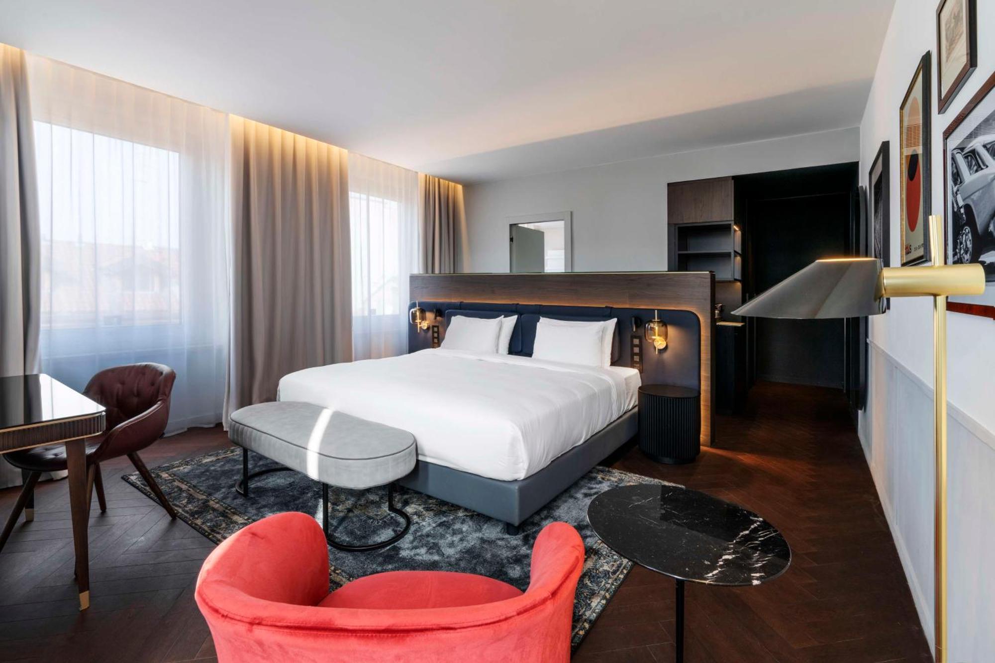 Radisson Collection Hotel, Santa Sofia Milan Exterior photo Deluxe room