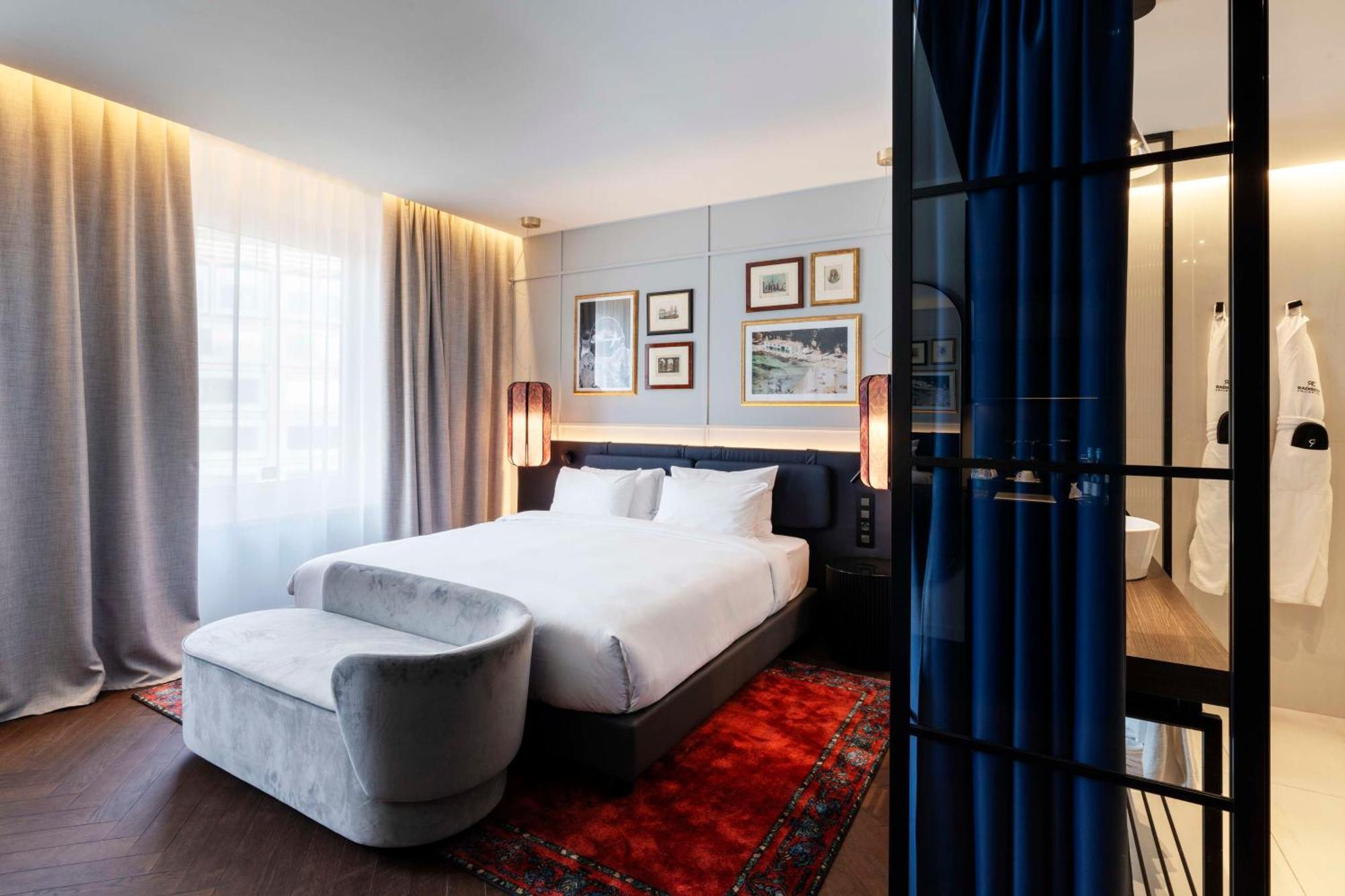 Radisson Collection Hotel, Santa Sofia Milan Exterior photo Deluxe room